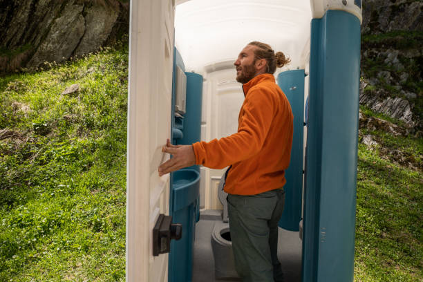 Best Construction site porta potty rental  in Riverside, CT