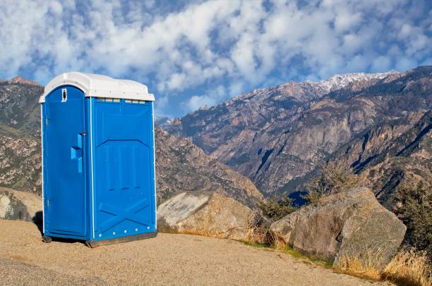 Best Porta potty rental near me  in Riverside, CT
